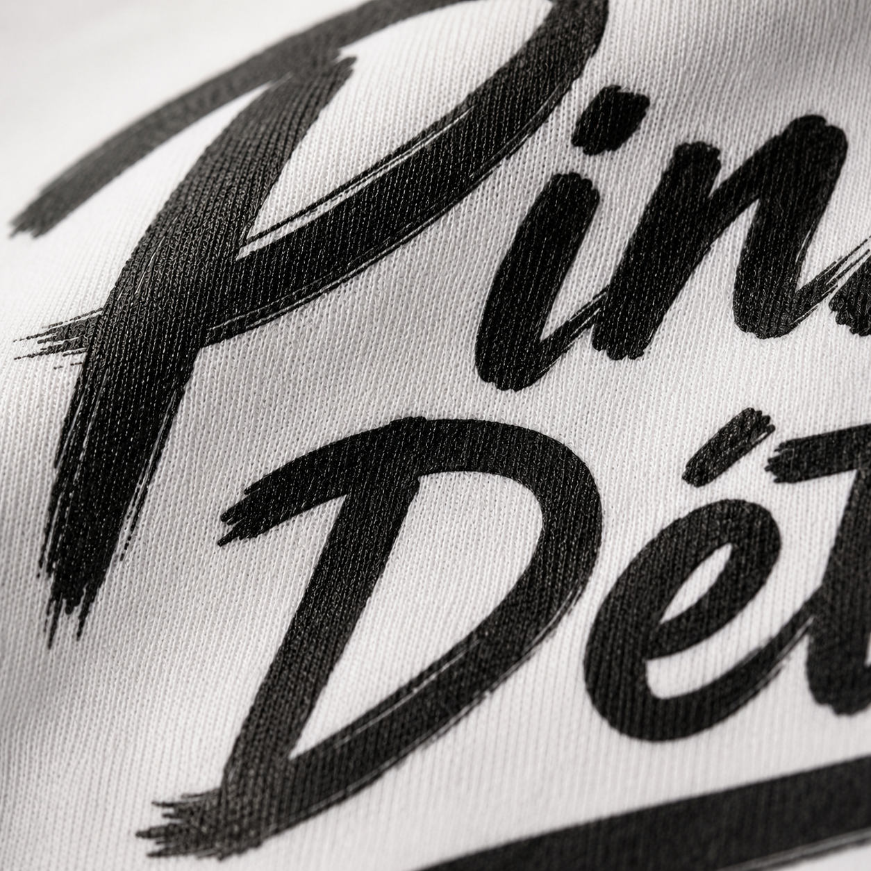 T-shirt Signature Blanc — Pinzutu Détecté