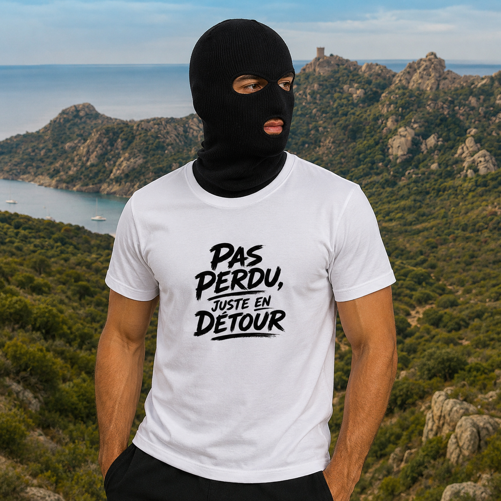 T-shirt Signature Blanc — Pas perdu, juste en détour