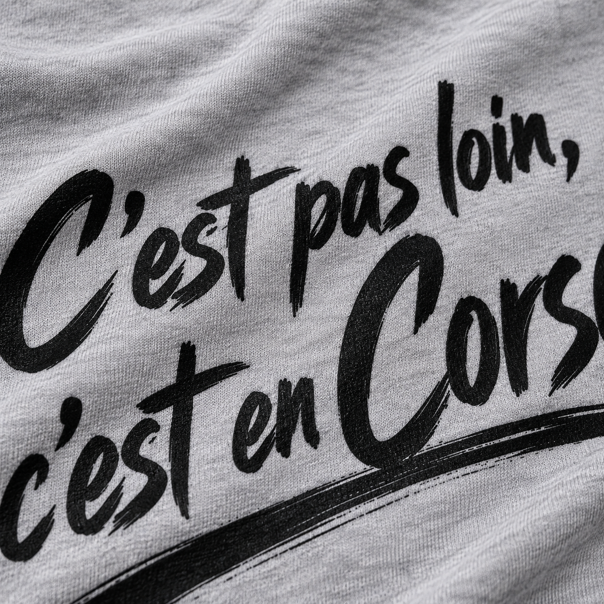 T-shirt Signature — C’est pas loin, c’est en Corse