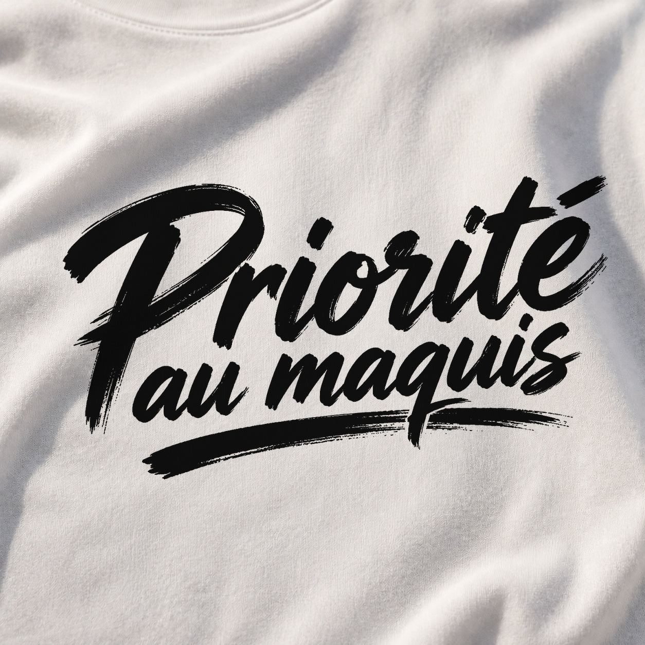 T-shirt Signature — Priorité au Maquis